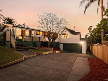 Multi purposes Family home in Schools' Zone