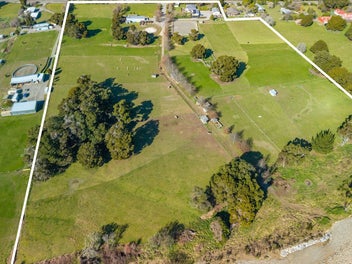 Superior equine lifestyle with legal income stream