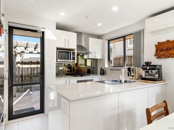 Two Homes, One Title – Double the Opportunity!