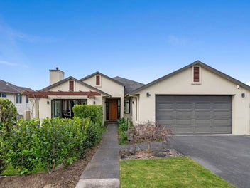 444sqm of luxury - garaging galore plus a workshop