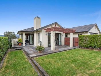 444sqm – garaging galore - ultimate family home