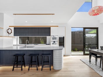 Sea views and superior outdoor living