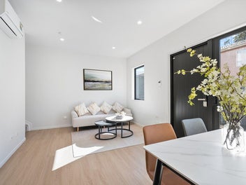 Stylish Modern Homes - Your Perfect Family Retreat
