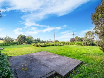 AFFORDABLE SECTION GOLDEN BAY