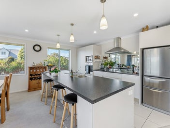 Spacious Living in the Heart of Whalers Gate