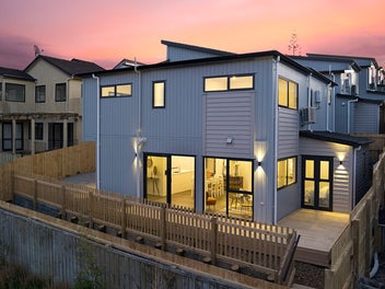 Your Stunning New Dream Awaits at Mt Roskill!!!!