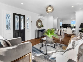 Prime Family Living in a quiet Cul-de-Sac