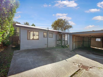 Sought After Street- Family Sized Section