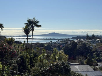 Deceased estate – DGZ - Must be sold