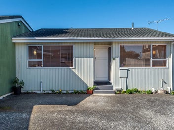Great Location, Stunning Outlook, Rare Opportunity