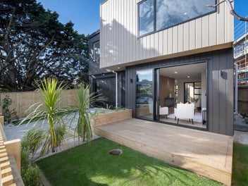 Freehold & Brand New - Family Living in Greenlane
