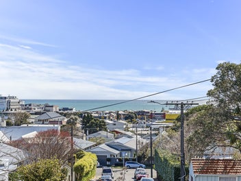 Inner city with views & subdivision potential