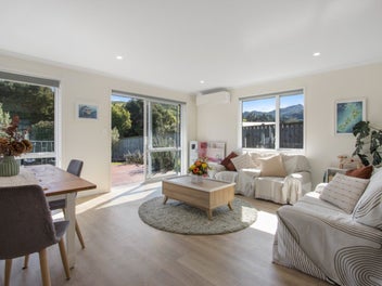 Riverside Privacy and Family Comfort