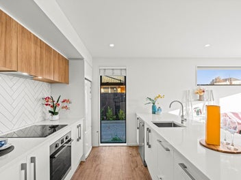 Not Your Average Townhouse- Come make your offer