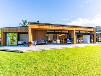 Sophisticated coastal living