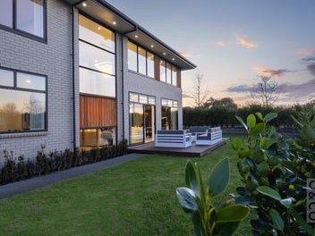 Impressive 423sqm Family Home - One of a Kind!