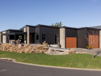 Serenity on Fairway Views