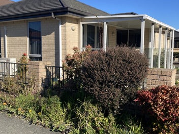 Ideal retirement unit close to amenities