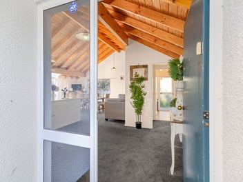 Graceful Living in a Classic Family Home
