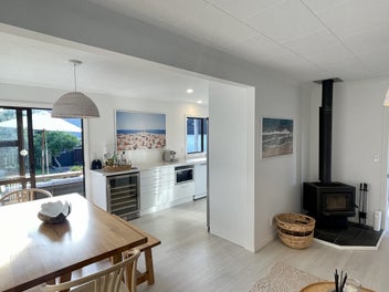 QUALITY COASTAL LIVING
