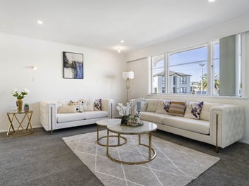LAST WEEK TO VIEW - MUST SELL!