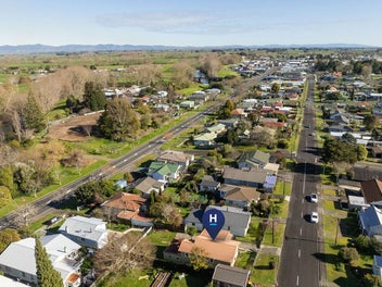 Act Fast - Vendor Says Sell!