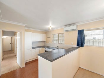 Spacious 88m² (MOL) 2-Bedroom Unit