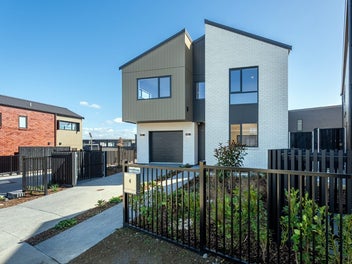 North facing standalone