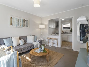 Smart, Sunny & Superbly Located - A Hidden Gem