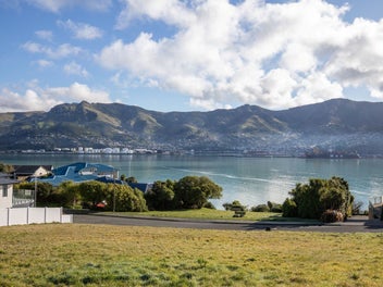 Waterfront outlook to last a lifetime
