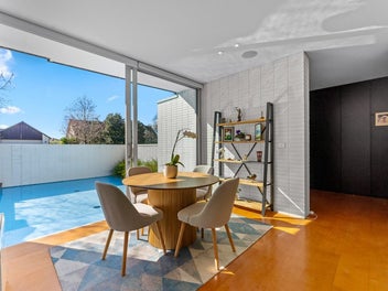 Architectural Excellence in Karaka Harbourside