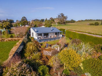 Appleby's Hidden Hampden Gem!