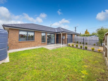 Easy Modern Living