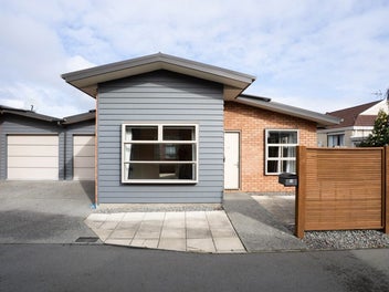 Ideal Over-60s Unit in Gladson Villas