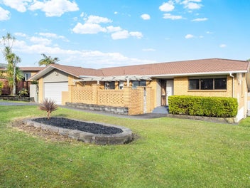 Family Living - Renovated - Exceptional Location