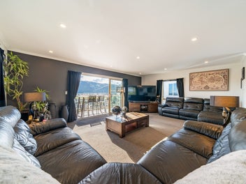 Family Overflow? This Home Has the Answer