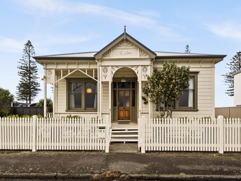 Timeless charm + motivated sellers = opportunity!