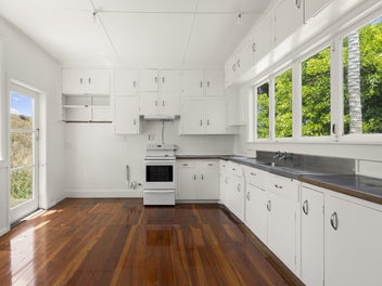 Charming Homestead on 27.4ha
