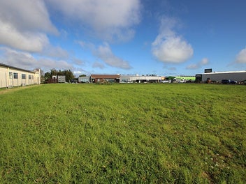 Image 1 of 6