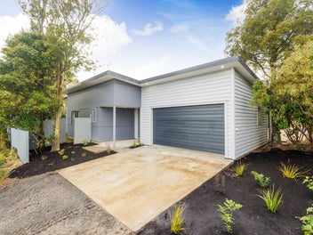 Vendor Ready to Sell - Rare Townhouse