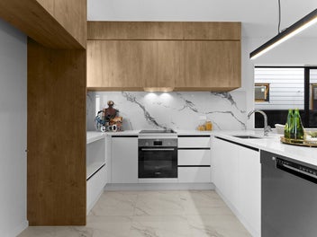 Living in Westgate Price Reduced - Must Be Sold!