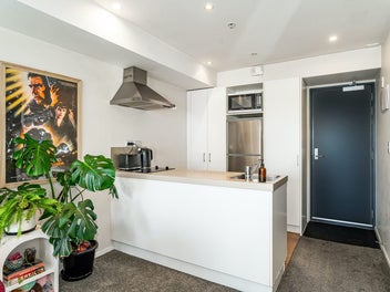 City Apartment With Lifestyle Amenities
