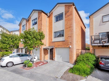 Secure, Low Maintenance, Great 1st Home Buy