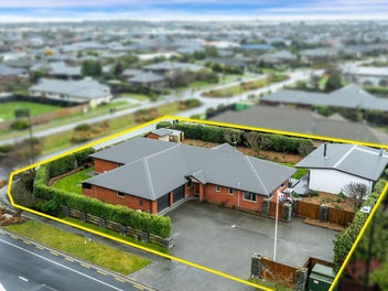 358m2 of living on 1397m2