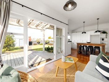 Move-In Ready Bungalow with Stunning Views