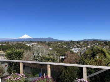 Priceless Views In A Prime Merrilands Location