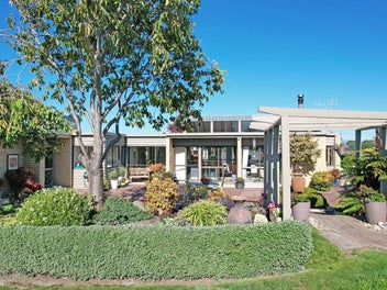 DREAM LIVING ON LEVEN: SIZE, SPACE & PRIVACY