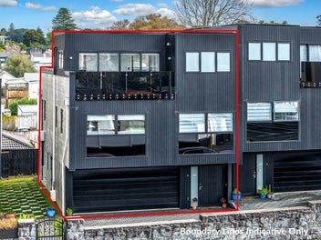 Executive Family Living in the Heart of Royal Oak
