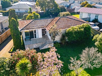 Prime Development Opportunity with Motivated V...