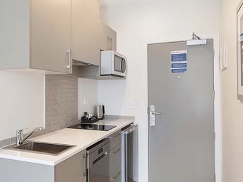 STUDIO IN AUCKLAND CITY CENTRE